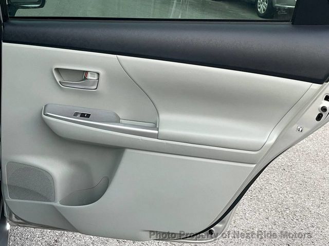 2013 Toyota Prius v 2013 TOYOTA PRIUS V HYBRID FIVE LEATHER NEW TIRES 615-730-9991 - 23097931 - 25