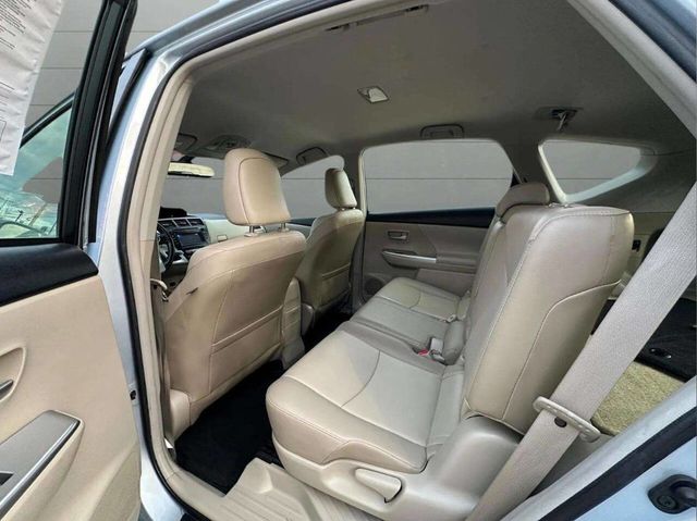 2013 Toyota Prius v 5dr Wagon Five - 22940469 - 10