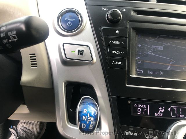 2013 Toyota Prius v 5dr Wagon Three - 20228811 - 22