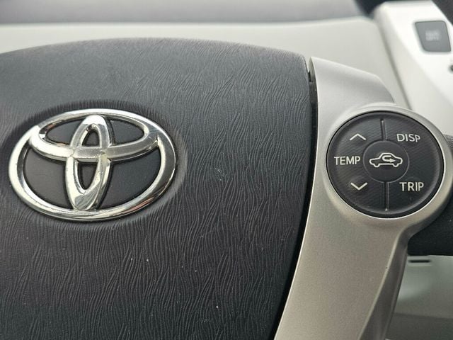 2013 Toyota Prius v 5dr Wagon Three - 22981028 - 29