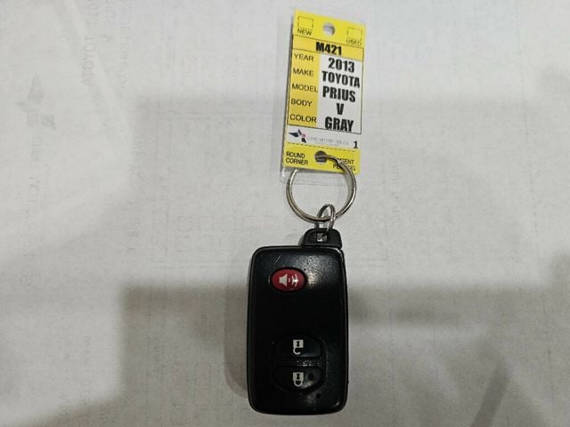 2013 Toyota Prius v 5dr Wagon Three - 22981028 - 37