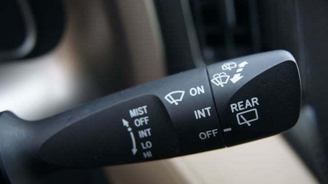 2013 Toyota RAV4 1 OWNER , JUST SERVICED , VERY CLEAN INSIDE AND OUT  - 23070428 - 16