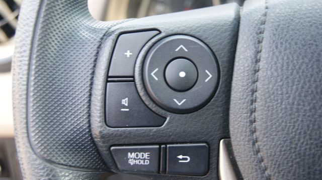 2013 Toyota RAV4 1 OWNER , JUST SERVICED , VERY CLEAN INSIDE AND OUT  - 23070428 - 20