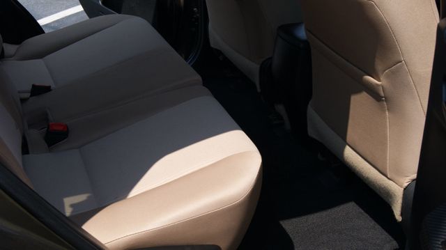 2013 Toyota RAV4 1 OWNER , JUST SERVICED , VERY CLEAN INSIDE AND OUT  - 23070428 - 34