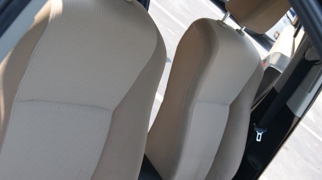 2013 Toyota RAV4 1 OWNER , JUST SERVICED , VERY CLEAN INSIDE AND OUT  - 23070428 - 42