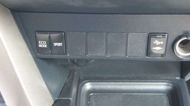 2013 Toyota RAV4 1 OWNER , JUST SERVICED , VERY CLEAN INSIDE AND OUT  - 23070428 - 56