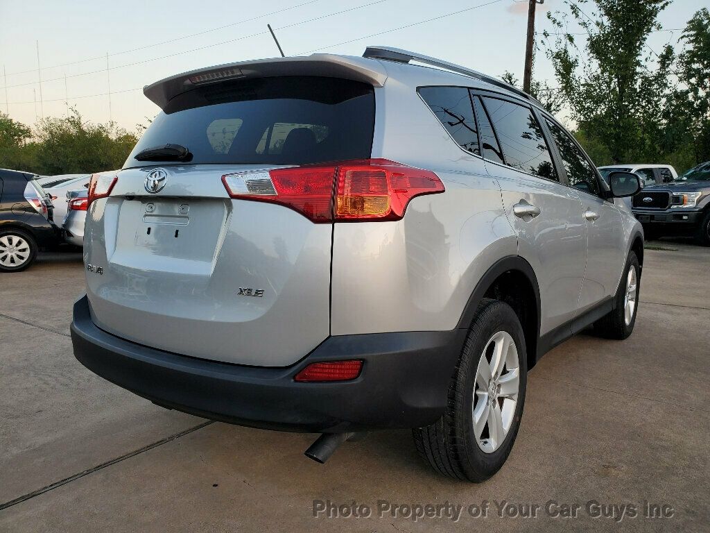 2013 Toyota RAV4 4dr XLE - 22667027 - 13