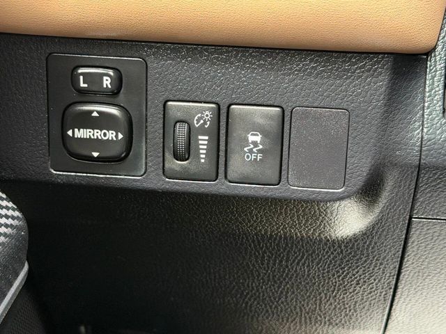 2013 Toyota RAV4 AWD 4dr Limited - 23005606 - 40