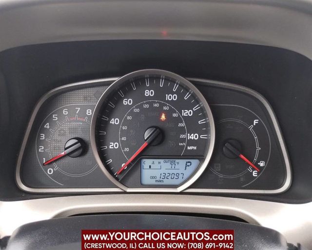 2013 Toyota RAV4 AWD 4dr XLE - 22925818 - 28