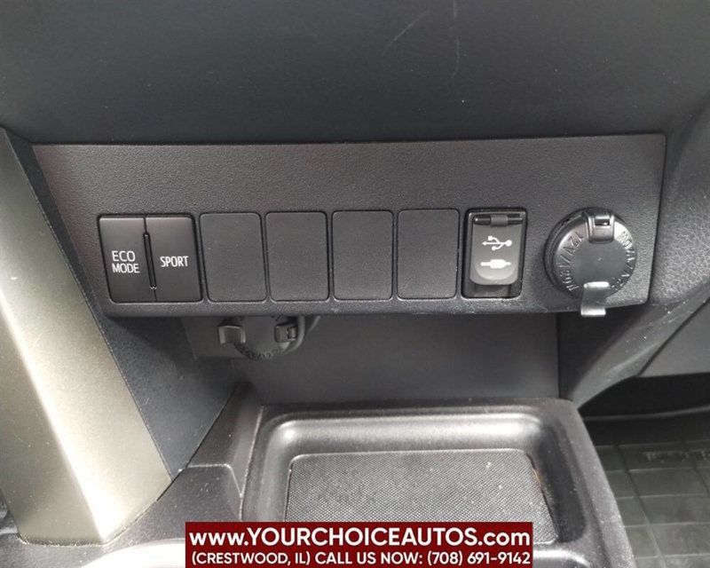 2013 Toyota RAV4 AWD 4dr XLE - 22925818 - 32