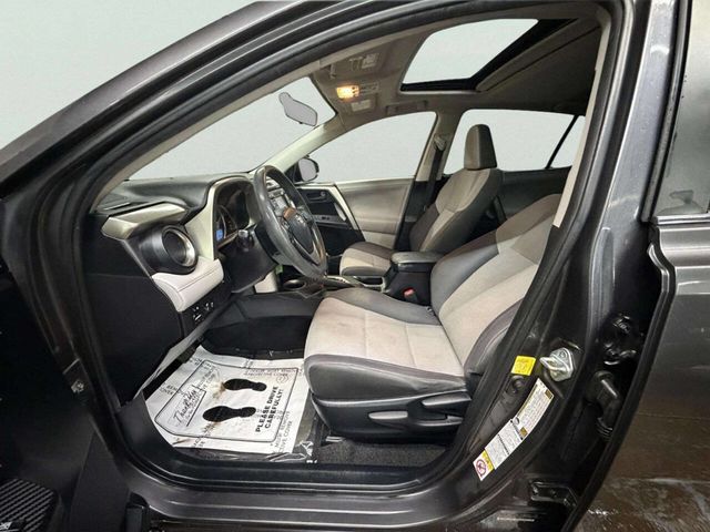 2013 Toyota RAV4 AWD 4dr XLE - 22979608 - 12
