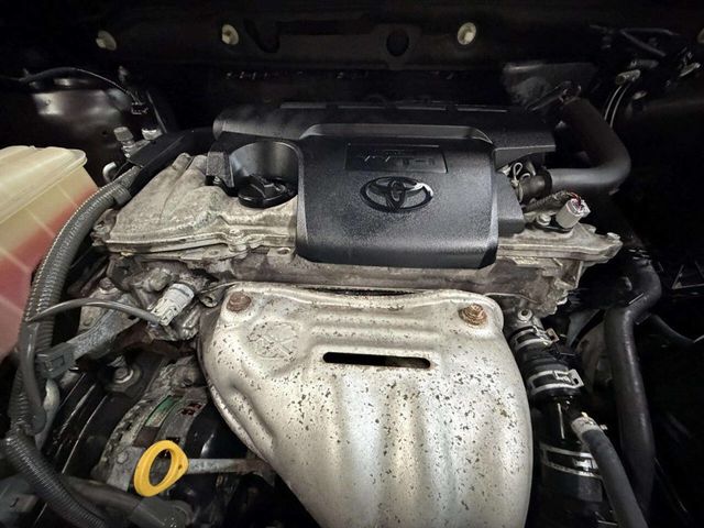 2013 Toyota RAV4 AWD 4dr XLE - 22979608 - 26