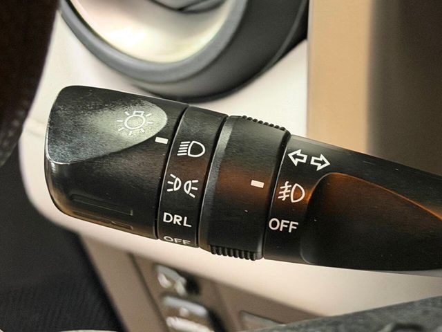 2013 Toyota RAV4 AWD 4dr XLE - 22979608 - 33