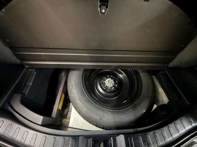 2013 Toyota RAV4 AWD 4dr XLE - 22979608 - 7