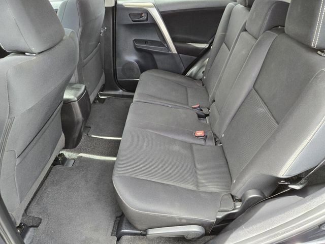 2013 Toyota RAV4 FWD 4dr XLE - 22930568 - 9