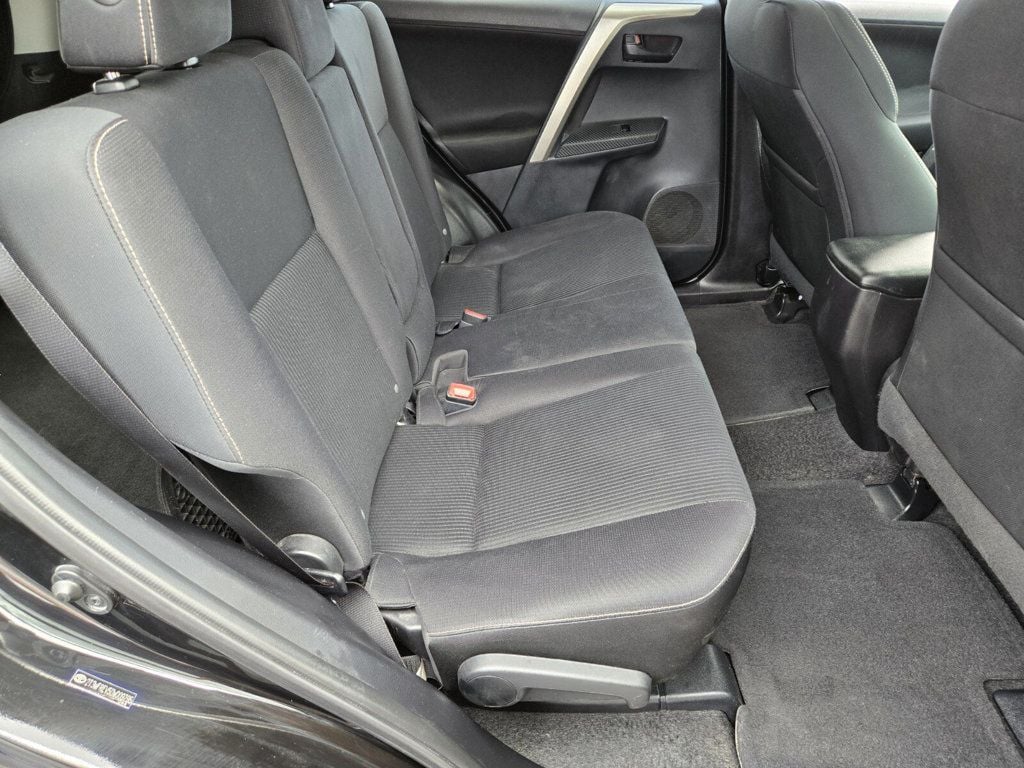 2013 Toyota RAV4 FWD 4dr XLE - 22930568 - 13