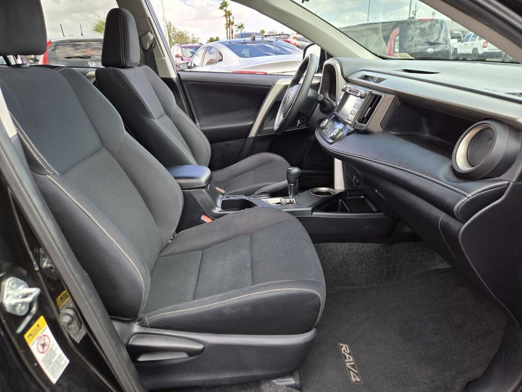 2013 Toyota RAV4 FWD 4dr XLE - 22930568 - 14