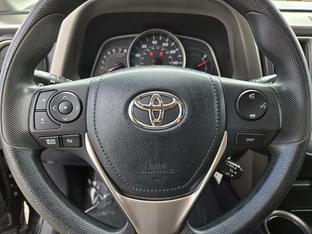 2013 Toyota RAV4 FWD 4dr XLE - 22930568 - 17