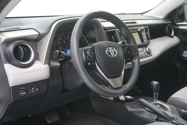 2013 Toyota RAV4 FWD 4dr XLE - 23031175 - 9