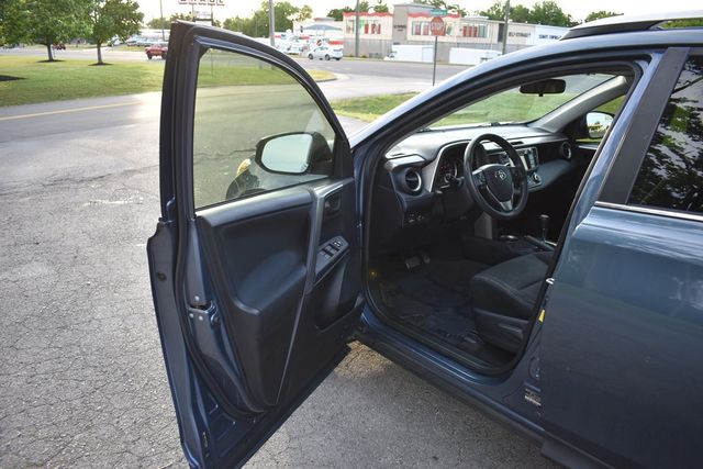 2013 Toyota RAV4 FWD 4dr XLE - 23023814 - 30