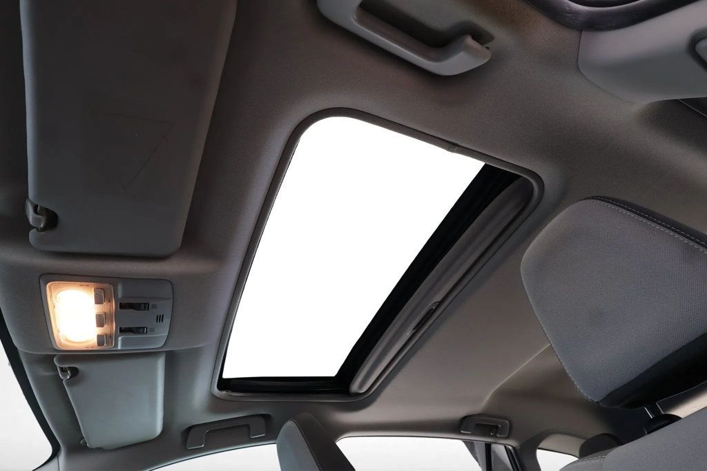 2013 Toyota RAV4 FWD 4dr XLE - 22932254 - 11