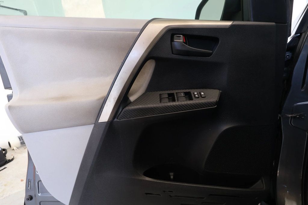 2013 Toyota RAV4 FWD 4dr XLE - 22932254 - 12