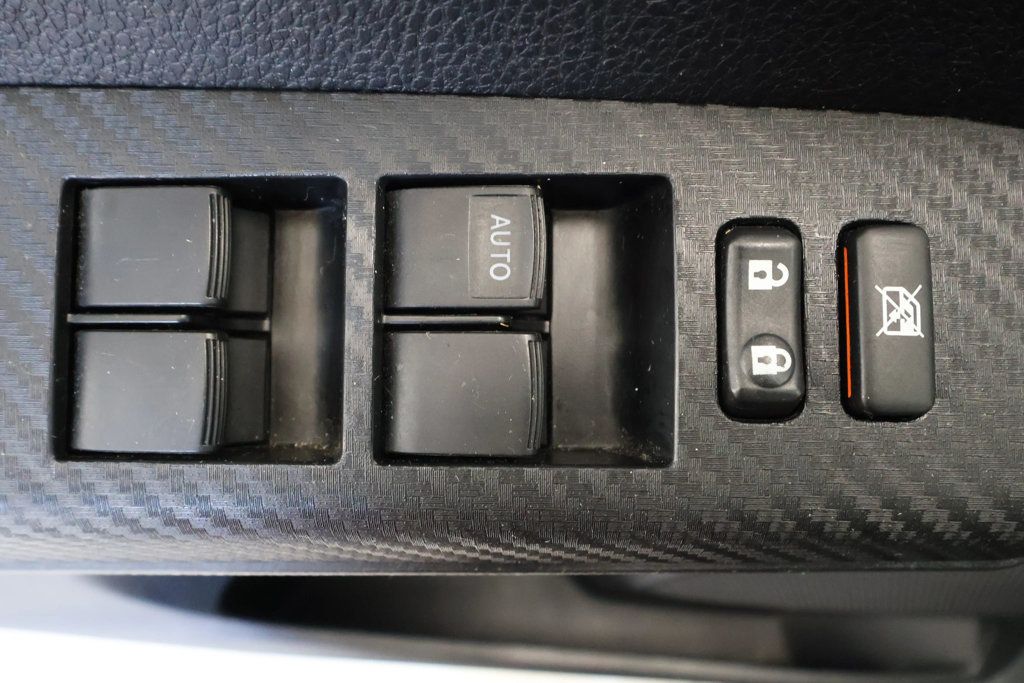 2013 Toyota RAV4 FWD 4dr XLE - 22932254 - 14