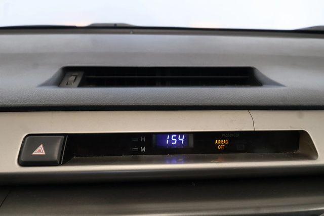 2013 Toyota RAV4 FWD 4dr XLE - 22932254 - 36