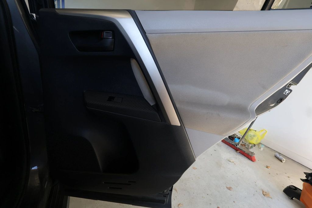 2013 Toyota RAV4 FWD 4dr XLE - 22932254 - 42