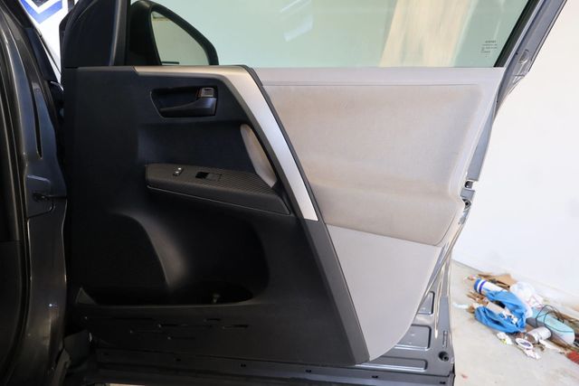 2013 Toyota RAV4 FWD 4dr XLE - 22932254 - 44