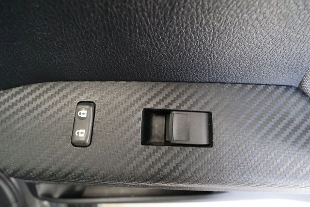 2013 Toyota RAV4 FWD 4dr XLE - 22932254 - 46