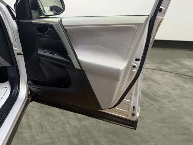 2013 Toyota RAV4 FWD 4dr XLE - 22988110 - 23