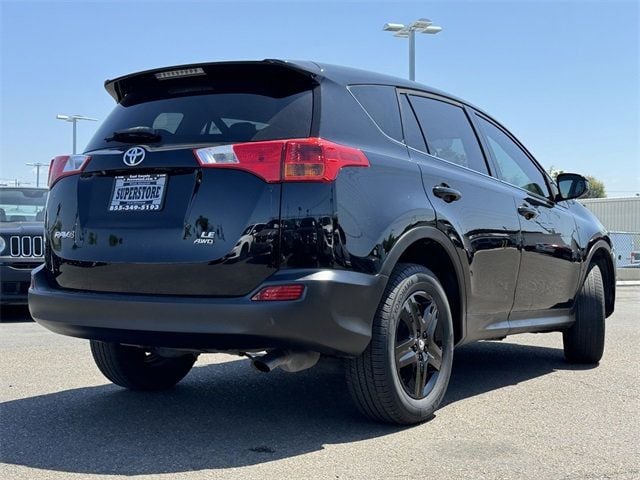 2013 Toyota RAV4 LE - 22437712 - 15