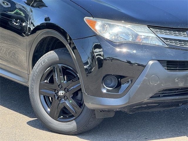 2013 Toyota RAV4 LE - 22437712 - 3