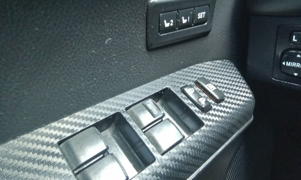 2013 Toyota RAV4 Limited photo 21