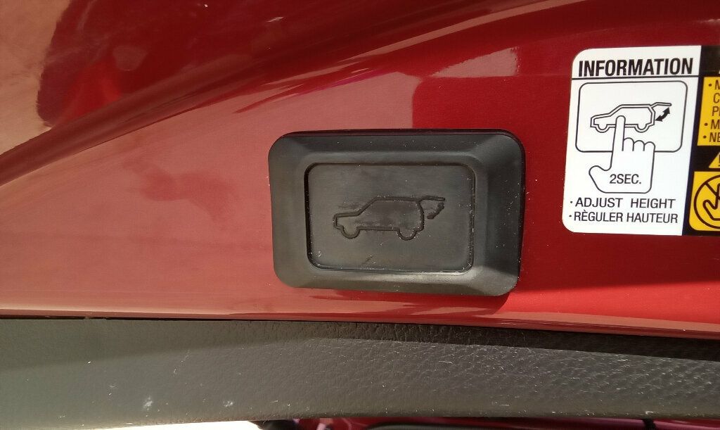 2013 Toyota RAV4 Limited photo 28