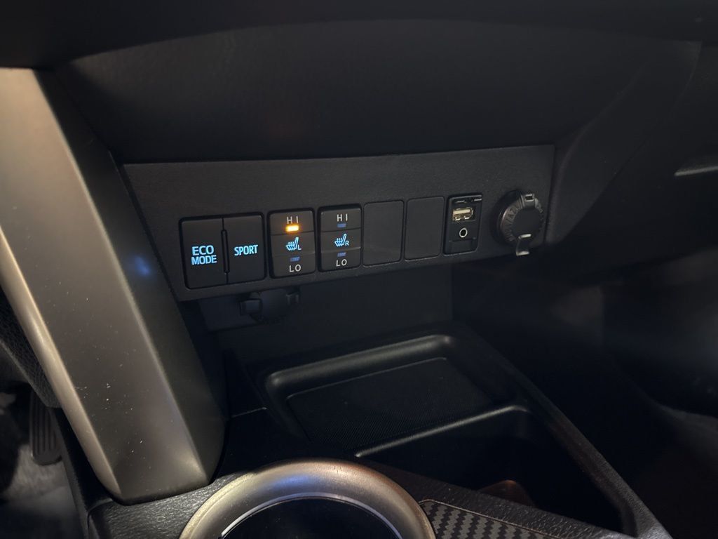 2013 Toyota RAV4 Limited - 22993286 - 21