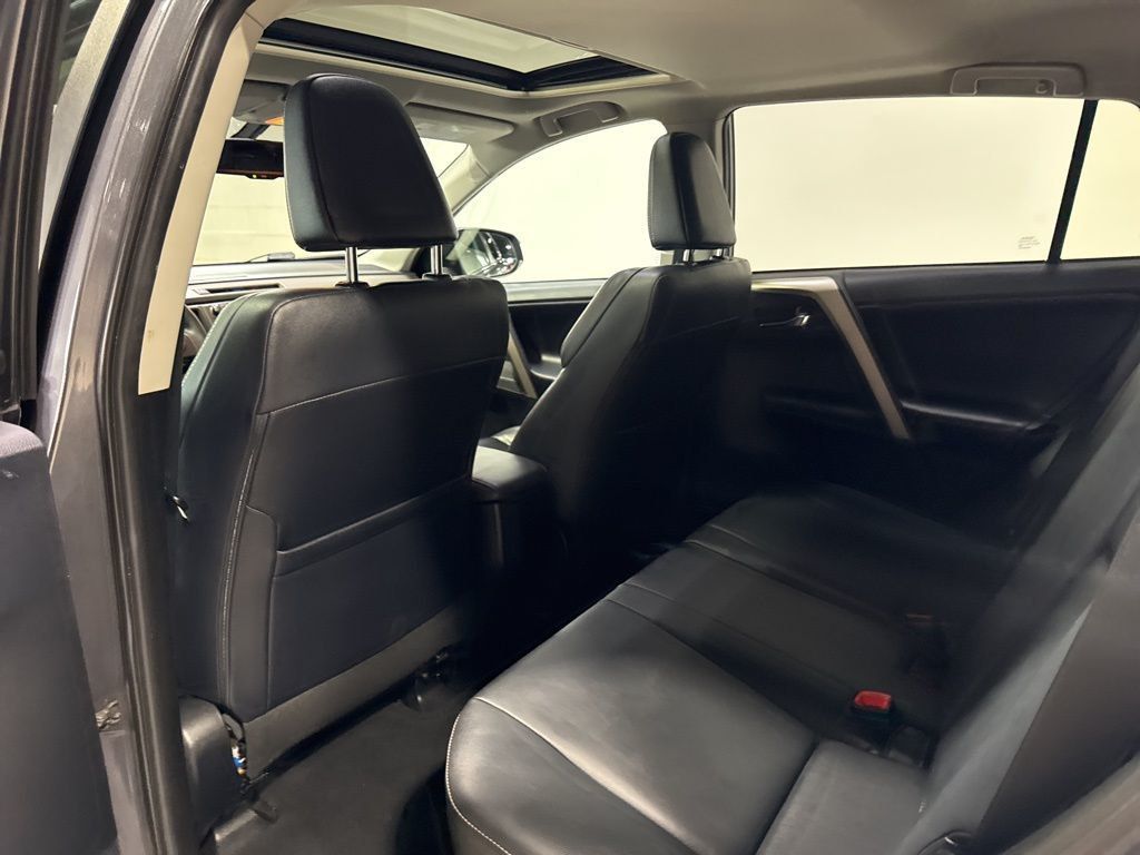 2013 Toyota RAV4 Limited - 22993286 - 34