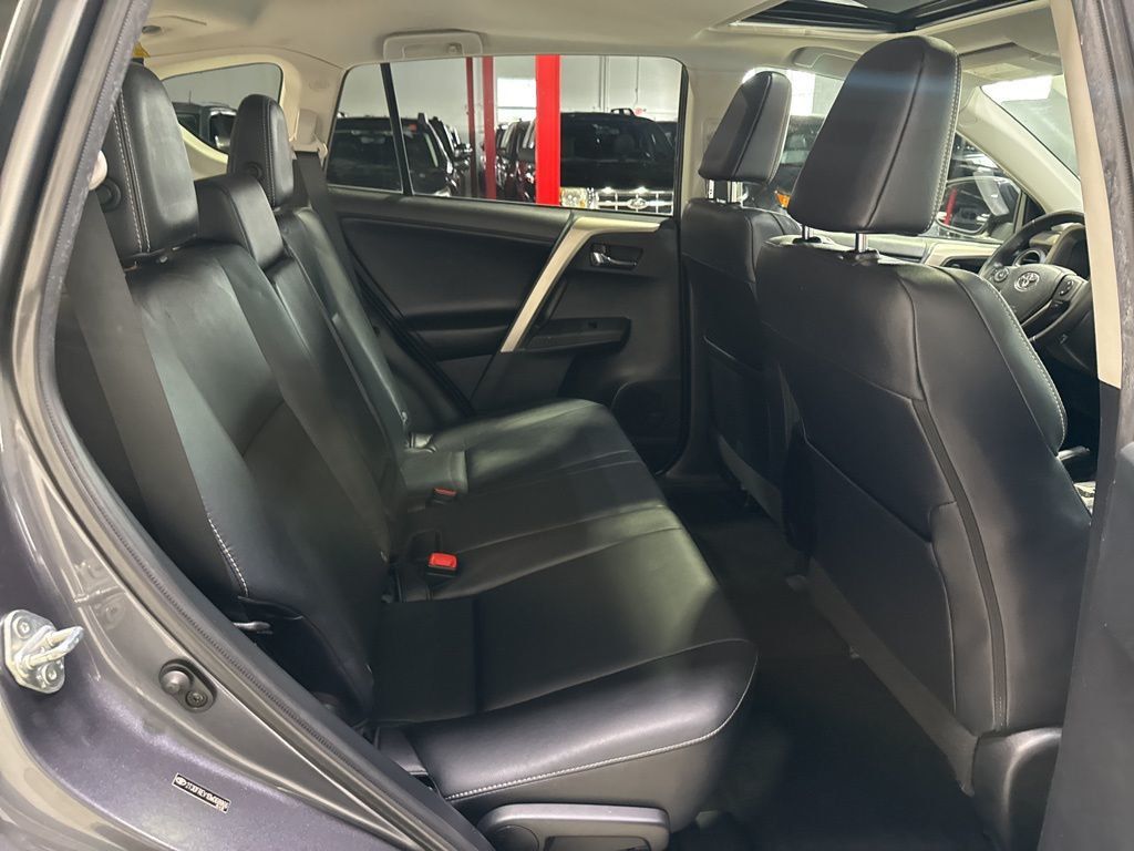 2013 Toyota RAV4 Limited - 22993286 - 38
