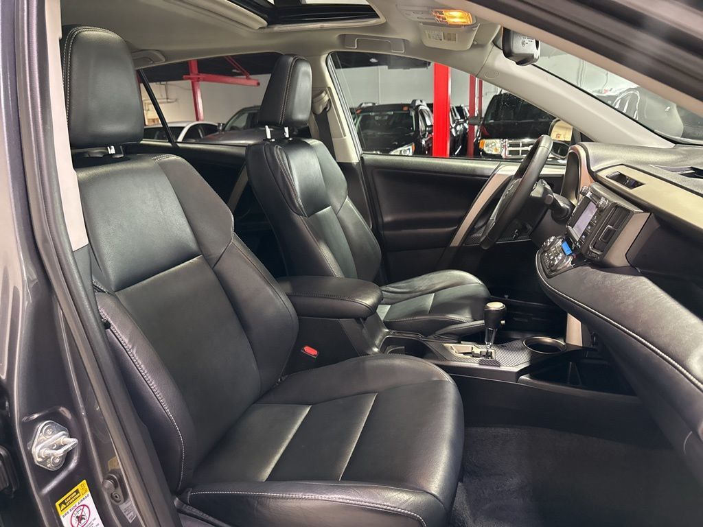 2013 Toyota RAV4 Limited - 22993286 - 44