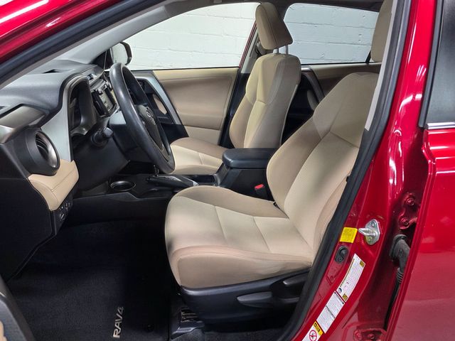 2013 Toyota RAV4 XLE - 23067929 - 17