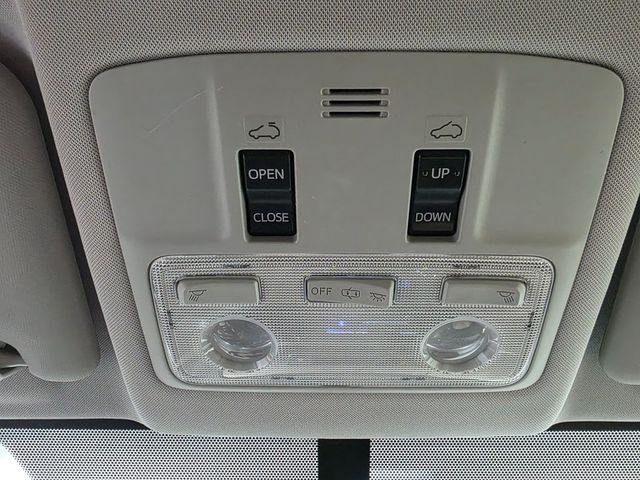 2013 Toyota RAV4 XLE - 23067929 - 28