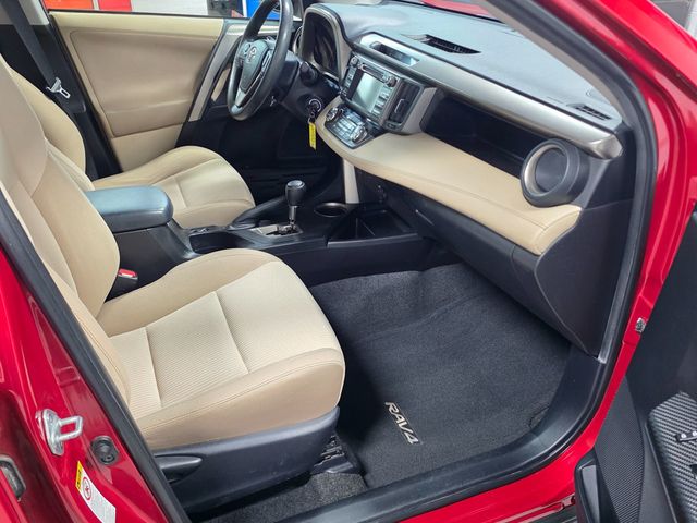 2013 Toyota RAV4 XLE - 23067929 - 29