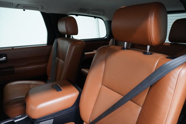 2013 Toyota Sequoia 4WD 5.7L FFV Platinum - 23007197 - 10