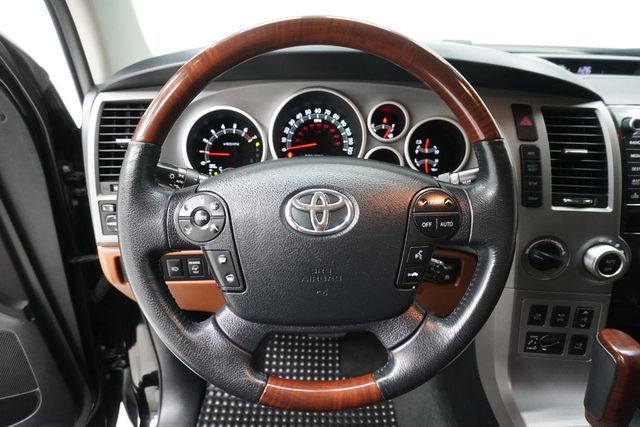 2013 Toyota Sequoia 4WD 5.7L FFV Platinum - 23007197 - 20