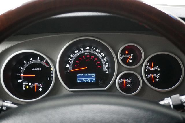 2013 Toyota Sequoia 4WD 5.7L FFV Platinum - 23007197 - 21