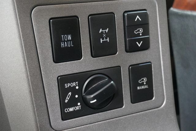 2013 Toyota Sequoia 4WD 5.7L FFV Platinum - 23007197 - 27