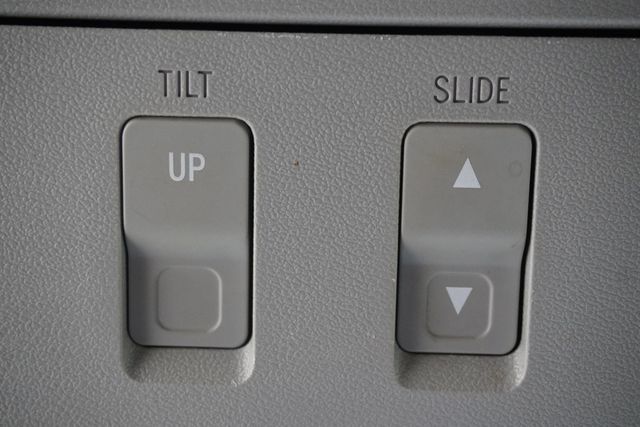 2013 Toyota Sequoia 4WD 5.7L FFV Platinum - 23007197 - 29