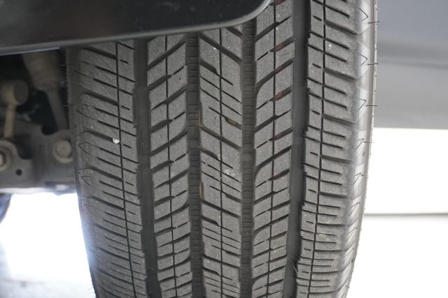 2013 Toyota Sequoia 4WD 5.7L FFV Platinum - 23007197 - 37