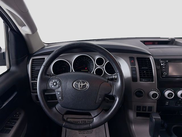 2013 Toyota Sequoia 4WD 5.7L SR5 - 22997097 - 21